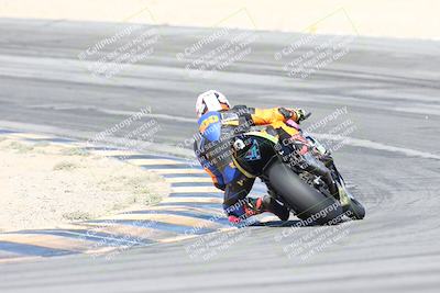 media/Nov-02-2025-CVMA (Sun) [[337aff29ab]]/Race 5-Amateur Formula Middleweight/